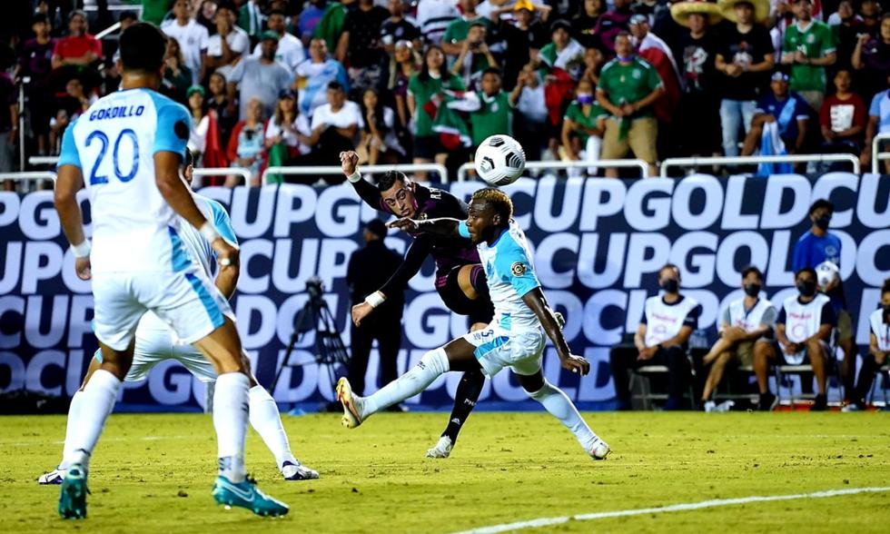 La selección mexicana de futbol se recuperó del empate sin goles ante Trinidad y Tobago y goleó 3-0 a Guatemala en Dallas