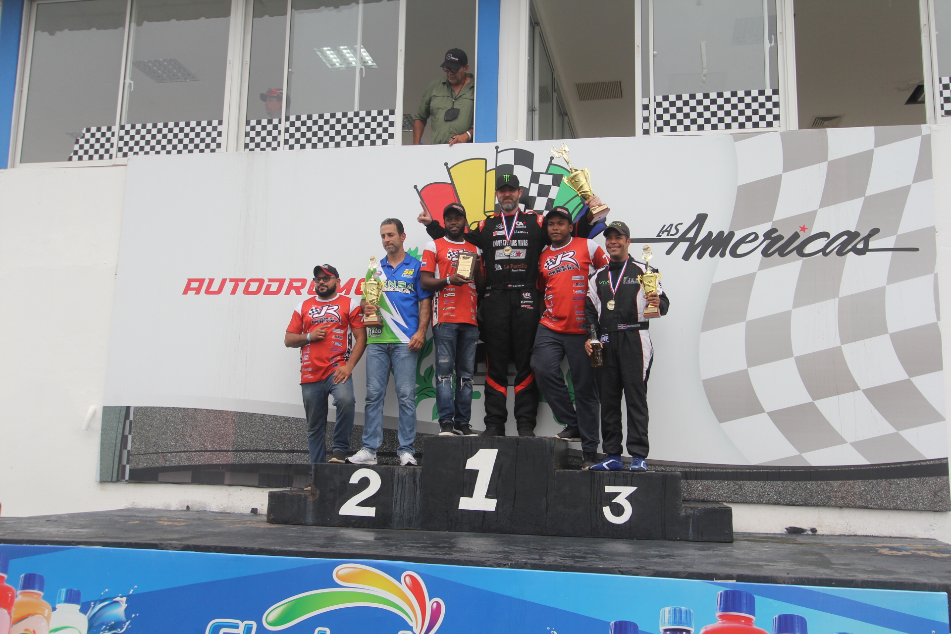 Llenando las expectativas se revivió la emoción de las competencias de autos en el Autódromo Las Américas con el Gran Premio CDCC