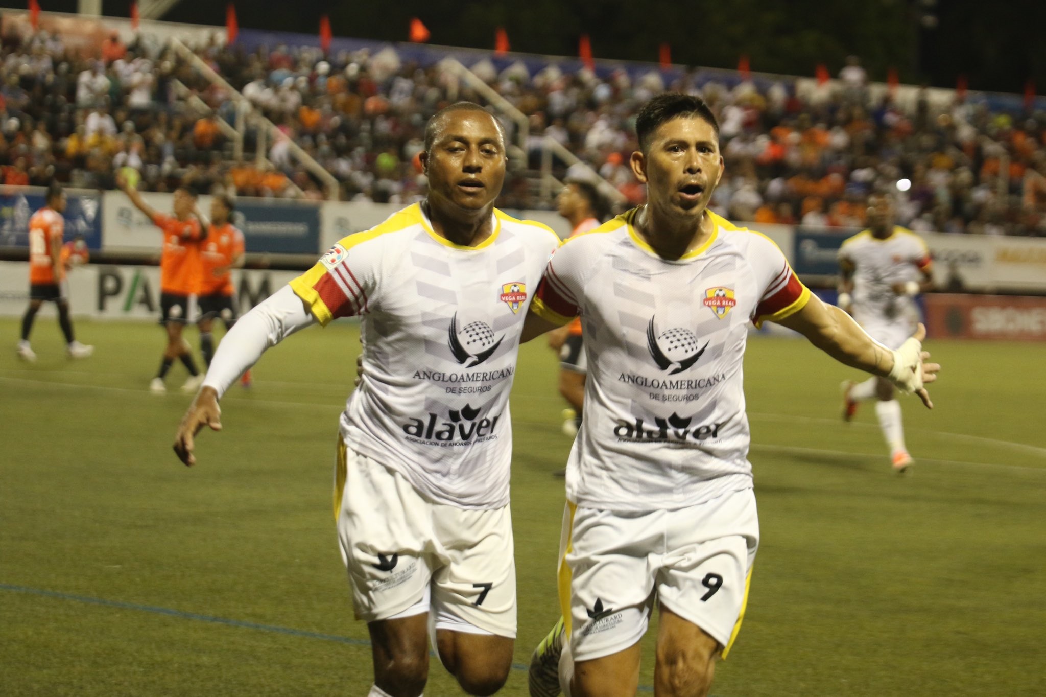 Jarol Herrea y Mauro Gómez figuras de La Vega para la Gala de la Liga Dominicana de Fútbol