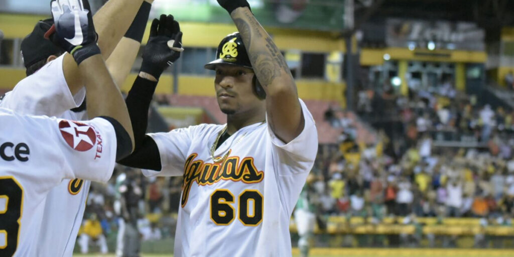 Christian Bethancourt regresa con las Águilas Cibaeñas