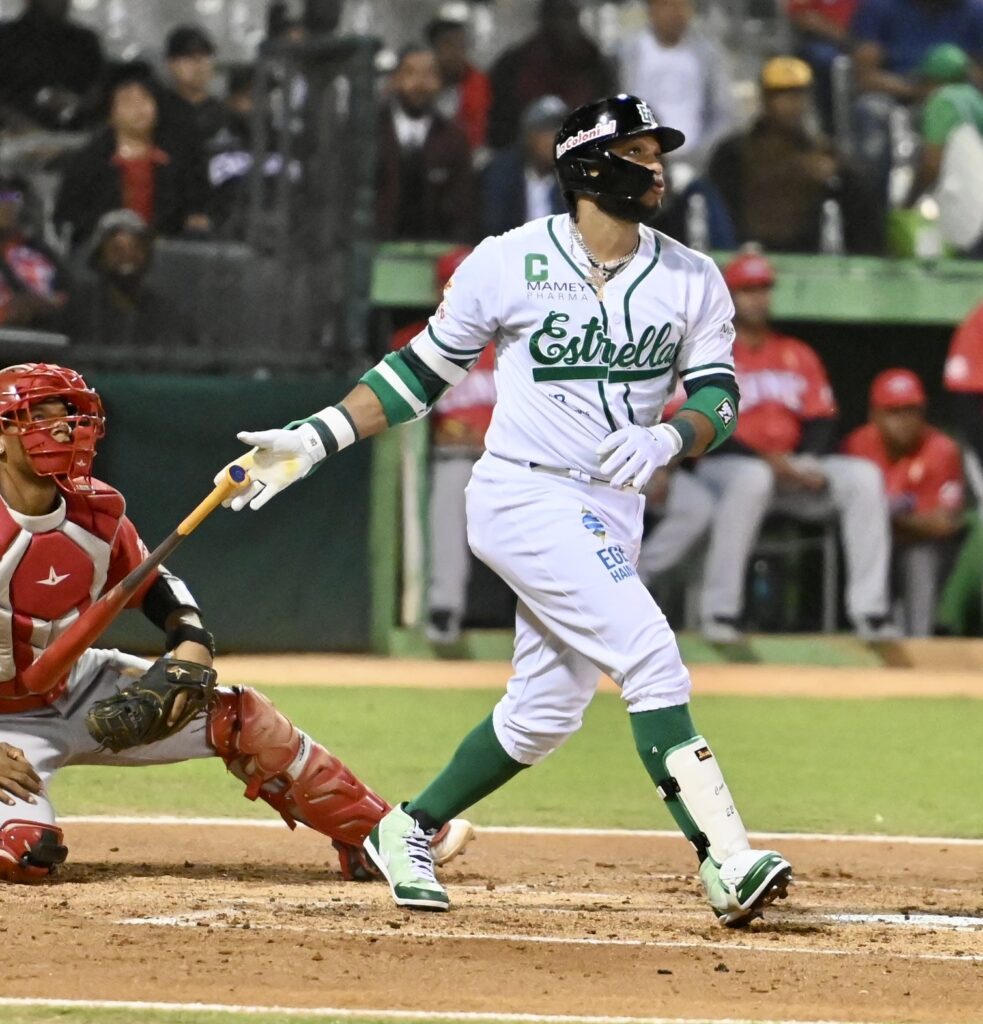 Robinson Canó conectó el primer jonrón del Round Robin, en la victoria de las Estrellas frente al Escogido