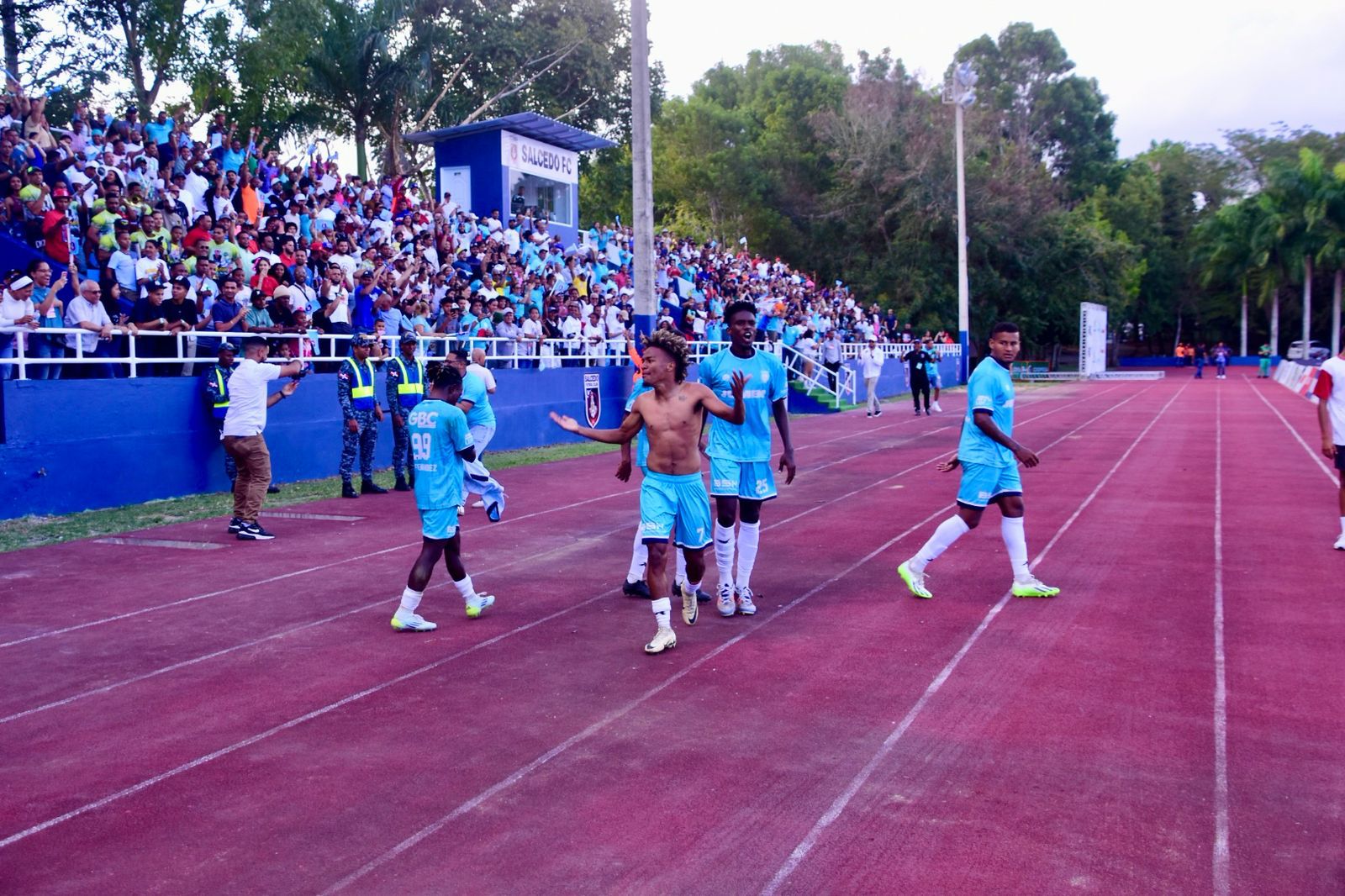Salcedo FC celebra el gol en contra de Jarabacoa FC en la jornada tres de la Copa LDF 2025