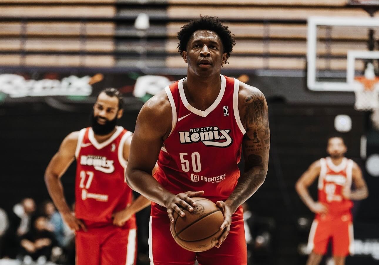 Sterling Manley, nuevo refuerzo Leones de Santo Domingo