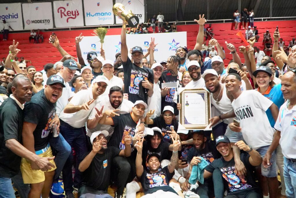 Titanes del Sur BiCampeones LNB