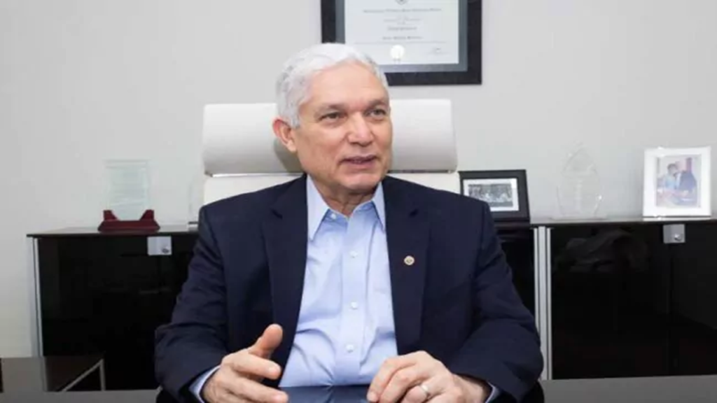 Juan Francisco Puello Herrera, presidente de la Confederación de Béisbol del Caribe