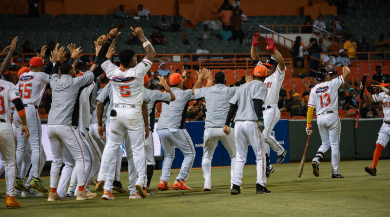 Toros vencen a las Águilas Cibaeñas